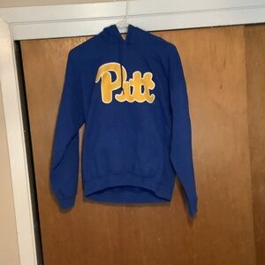 ⭐️Gildan Blue Crewneck Sweatshirt with Gold Pitt Logo⭐️
